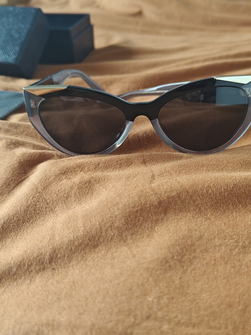 Prada PR 03WS Sunglasses – Black / Opal Grey